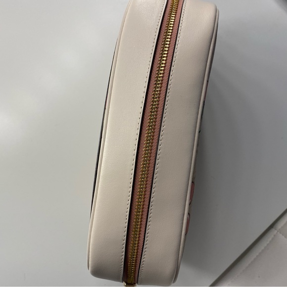 BNWT Coach Jamie Camera Bag In Signature Canvas With Heart Cherry Print - Picture 4 of 4